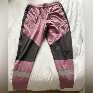 Men’s Nike tech running joggerss